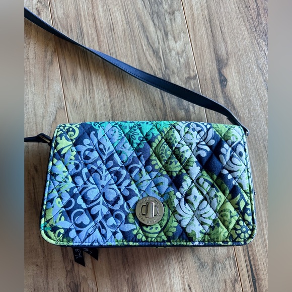 Vera Bradley Crossbody Purse - Picture 2 of 6